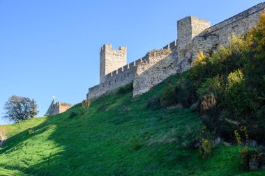 Sırbistan 'ın başkenti Belgrad' daki Kalemegdan parkında tarihi Belgrad Kalesi tahkimatlarının kalıntıları