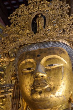 Japonya 'nın eski başkenti Nara' daki Todai-ji Budist Tapınağı 'ndaki Buda heykeli.