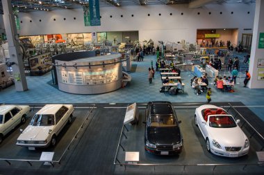 Japonya 'nın Nagoya kentindeki Toyota Sanayi ve Teknoloji Müzesi' nde 10 Şubat 2018 tarihinde otomobiller sergilendi.