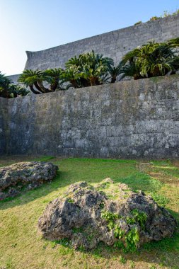 Shurijo Kalesi 'nin duvarları, Ryukyu Krallığı' nın eski başkenti ve Japonya 'nın Okinawa adasındaki Dünya Mirası Alanı.
