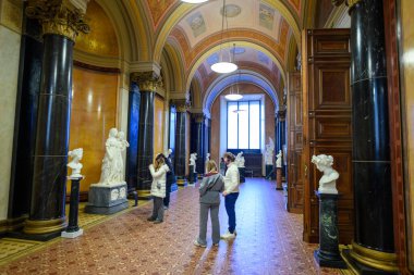 Alte Nationalgalerie, Eski Ulusal Galeri, Berlin 'deki Müze Adası' ndaki sanat galerisi, Almanya 'nın başkenti 2 Ocak 2025