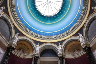 Alte Nationalgalerie, Eski Ulusal Galeri, Berlin 'deki Müze Adası' ndaki sanat galerisi, Almanya 'nın başkenti 2 Ocak 2025