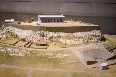 2 Ocak 2025 'te Berlin' in tarihi merkezinde bulunan Altes Müzesi, Müze Adası kompleksindeki antik sanat eserlerinin sergilenmesi