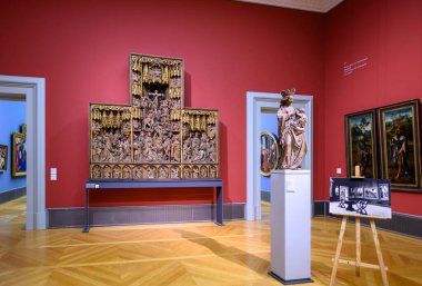 3 Ocak 2025 'te Almanya' nın Berlin kentindeki Museum Island kompleksinde Bode Müzesi 'nin daimi sergisi, heykeller, tablolar, Bizans sanat ve sikkeleri karma sanat koleksiyonu