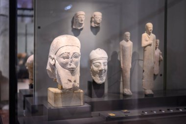 Tarihi eserler 2 Ocak 2025 'te Almanya' nın başkenti Berlin 'deki Müze Adası kompleksindeki Neues Müzesi' nde sergilendi.