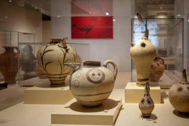 Yunanistan 'ın Atina kentindeki Antik Yunan hazinelerinin en zengin koleksiyonunun yer aldığı Ulusal Arkeoloji Müzesi' nde 14 Ağustos 2023 'te sergilenen antik eserler