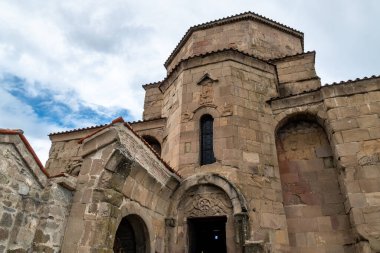 19 Ekim 2024 'te Gürcistan' ın Tiflis kenti yakınlarındaki Jvari Manastırı, Gürcistan Ortodoks Manastırı ve UNESCO Dünya Mirası