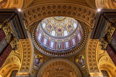 Aziz Stephen Bazilikası (Szent Istvan Bazilika), Roma Katolik kilisesi ve 1 Mayıs 2023 'te Macaristan' ın Budapeşte kentindeki UNESCO Dünya Mirası