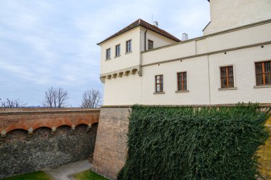 Spilberk Şatosu, 9 Şubat 2025 tarihinde Çek Cumhuriyeti 'nin Güney Moravya bölgesinin Brno şehir merkezindeki tarihi bir tepenin üzerindeki tarihi kale.