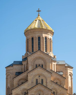 1 Nisan 2025 'te Gürcistan' ın başkenti Tiflis 'teki Gürcistan Ortodoks Kilisesi' nin ana katedrali olan Kutsal Tiflis Katedrali (Sameba)