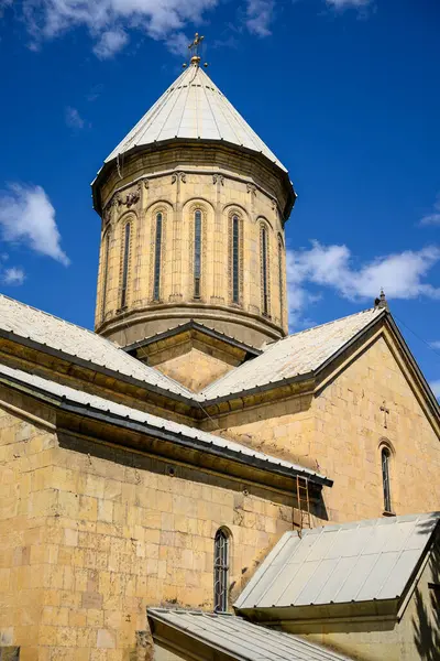 Gürcistan 'ın başkenti tarihi Tiflis kasabasında yer alan Gürcü Ortodoks katedrali Dormition' un Sioni Katedrali
