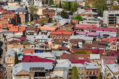 1 Nisan 2025 'te Gürcistan' ın başkenti Tiflis 'in şehir manzarası