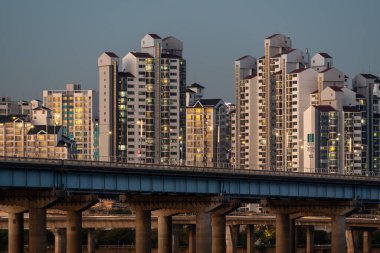 Seul gece şehir manzarası şehir manzarası, Güney Kore 28 Ekim 2021