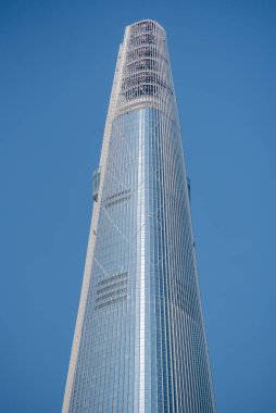 Lotte Dünya Kulesi, 555 metre yüksekliğinde gökdelen, 18 Nisan 2022 'de Güney Kore' nin Seul bölgesinin Sincheon-dong şehrinde yer almaktadır.