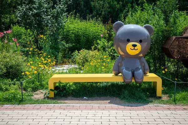 Seul Ormanı, 25 Haziran 2023 'te Güney Kore' nin başkenti Seongdong Bölgesi 'nde büyük bir halk parkı.