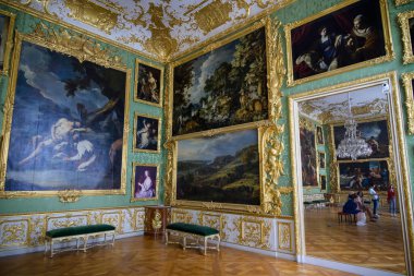 Münih Konağı, Bavyera 'nın Wittelsbach hükümdarlarının eski kraliyet sarayı, bugün büyük sanat koleksiyonuna sahip binalar, salonlar ve avlular kompleksi, 13 Temmuz 2025' de Almanya 'nın Münih kentinde