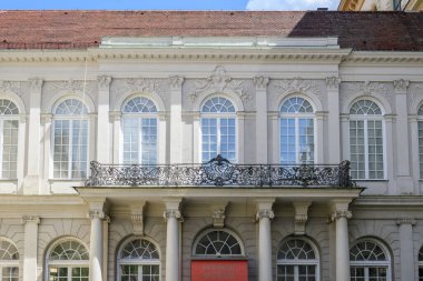 Münih Konağı, Bavyera 'nın Wittelsbach hükümdarlarının eski kraliyet sarayı, bugün büyük sanat koleksiyonuna sahip binalar, salonlar ve avlular kompleksi, 13 Temmuz 2025' de Almanya 'nın Münih kentinde