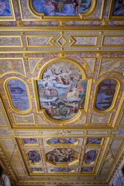 Münih Konağı 'ndaki İmparatorluk Sarayı, Bavyera Wittelsbach hükümdarlarının kraliyet sarayı, bugün Münih, Almanya' da büyük sanat koleksiyonuna sahip binalar, salonlar ve avlular kompleksi, 13 Temmuz 2025