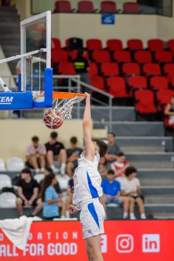 Basketbol maçı Gürcistan - Sırbistan, 9 Ağustos 2025 tarihinde Gürcistan 'ın başkenti Tiflis' teki Olimpik Saray 'da düzenlenen Avrupa Adaylar Şampiyonası FIBA U16 EuroBasket 2025' te düzenlendi.