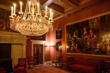 Hollanda Kralı Willem-Alexander 'ın resmi resepsiyon sarayı Amsterdam, Hollanda' da Haziran-Ekim arası ziyaretçilere 20 Temmuz 2025 tarihlerinde açıktır.