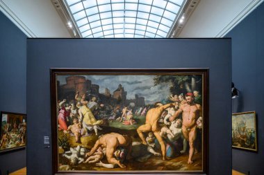 Hollanda 'nın Rijksmuseum Ulusal Müzesi' nde sergilenen ve Hollanda sanat ve tarihine adanmış Hollandalı ustaların resimleri, 21 Temmuz 2025 'te Hollanda' nın Amsterdam kentindeki Müze Meydanı 'nda sergilenmektedir.
