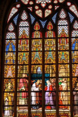 Belçika 'nın başkenti Brüksel' deki St. Michael ve St. Gudula 'daki Roma Katolik Katedrali' nin camları 24 Temmuz 2025 'te kirlendi.