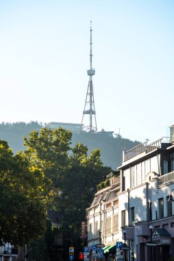 Tiflis TV haberleşme kulesi 25 Eylül 2025 'te Gürcistan' ın başkenti Tiflis 'teki Mtatsminda Parkı' nda kurulmuştur.