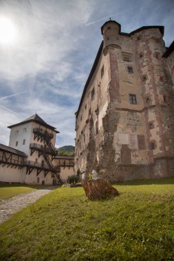 Slovakya 'da Banska Stiavnica adlı bir kasabada güzel, eski bir kale.