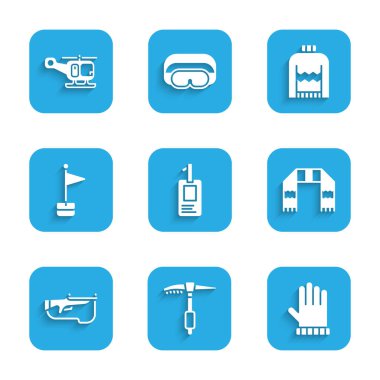 Kimlik kartı buz baltası Noel eldiveni kış eşarbı Biatlon tüfek konum işaretli kazak ve kurtarma helikopteri ikonu. Vektör.