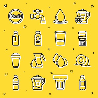 H2O ve Glass ikonu için konuşma baloncukları ve daha soğuk kimyasal formüllü bir şişe su damlası ayarla. Vektör.