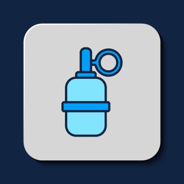 Doldurulmuş el bombası ikonu mavi arka planda izole edilmiş. Bomba patlaması. Vektör