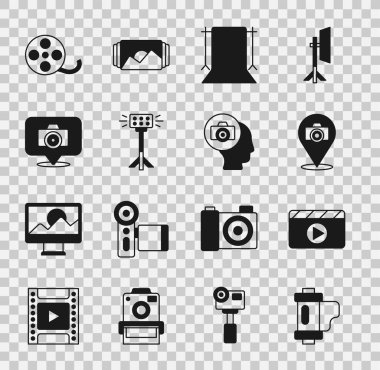 Kamera rulo kartuşu, film alkışı, fotoğraf makinesi, boş fotoğraf stüdyosu, stüdyo ampulü softbox, film makarası ve ikonu ayarlayın. Vektör