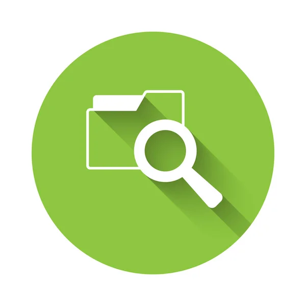白色搜索概念与文件夹图标隔离长阴影背景 放大镜和文件 数据和信息标志 绿色圆环按钮 — 图库矢量图片