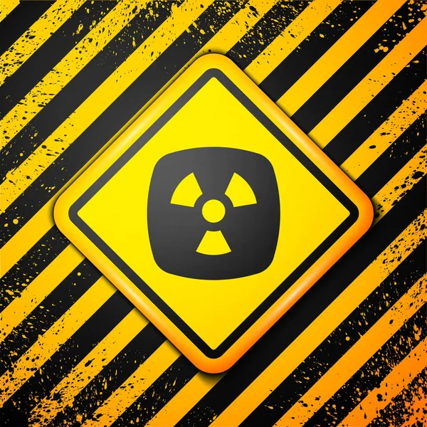 黄色の背景に隔離された黒い放射性のアイコン 放射性毒性記号 放射線危険標識 警告サインだ ベクトル — ストックベクタ