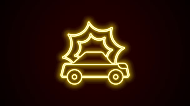发光的霓虹灯线车祸图标隔离在黑色背景 保险概念 保护概念 4K视频运动图形动画 — 图库视频影像