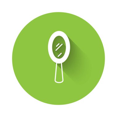 Beyaz sihirli el aynası ikonu uzun gölge arkaplan izole. Yeşil daire düğmesi. Vektör.