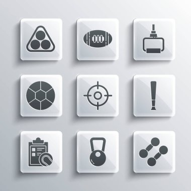 Kettlebell Dumbbell beysbol sopası hedef spor listesindeki pano ve tenis futbol bilardo toplarını üçgen ve TPX döngü eğitim ekipmanları ikonuna ayarla. Vektör.