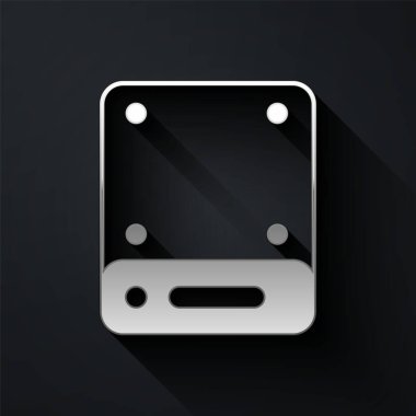 Silver Server, Data, Web sunucu simgesi siyah arkaplanda izole edildi. Uzun gölge tarzı. Vektör.