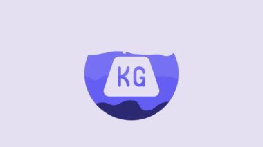 Mavi Ağırlık simgesi mor arkaplanda izole edildi. Kilogram ağırlık kaldırmak ve ölçmek için ağırlık bloğu. Kütle sembolü. 4K Video hareketli grafik canlandırması.
