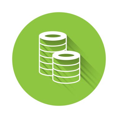 Beyaz Kumarhane yonga simgesi uzun gölgeli izole edilmiş. Kumarhane kumarı. Yeşil daire düğmesi. Vektör.