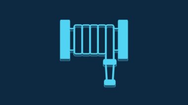 Mavi itfaiye hortumu ikonu mavi arka planda izole edildi. 4K Video hareketli grafik canlandırması.