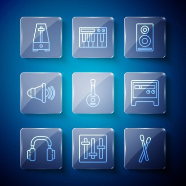 Hat hattı kulaklıkları, ses karıştırıcı kumandası, bateri çubukları, ses hoparlörü, Banjo, hoparlör sesi, sarkacılı Metronom ve gitar amplifikatörü ikonu. Vektör
