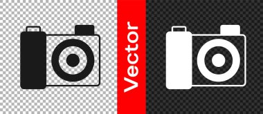 Şeffaf arkaplanda siyah fotoğraf makinesi simgesi izole edildi. Foto kamera. Dijital fotoğrafçılık. Vektör