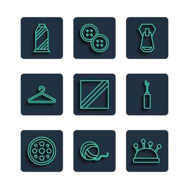 Çizgili dikiş düğmesi, iplik topu, iğne ve iğne, fermuar, tekstil kumaş rulosu, elbise dolabı, iplik makarası ve Awl alet ikonu. Vektör