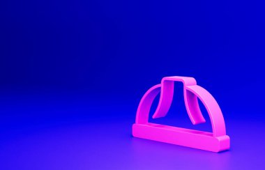 Pembe İşçi güvenlik başlığı simgesi mavi arkaplanda izole edildi. Minimalizm kavramı. 3 Boyutlu resimleme.