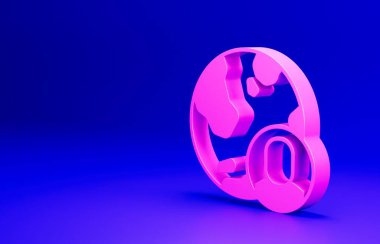 Pembe Küre ve insanlar mavi arka planda izole edilmiş. Küresel iş sembolü. Sosyal ağ simgesi. Minimalizm kavramı. 3 Boyutlu resimleme.