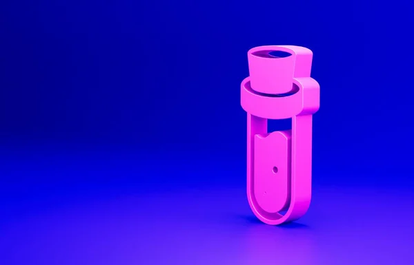粉色水壶与药水图标隔离在蓝色背景 有魔法药水的瓶万圣节快乐派对最低纲领的概念 3D渲染说明 — 图库照片