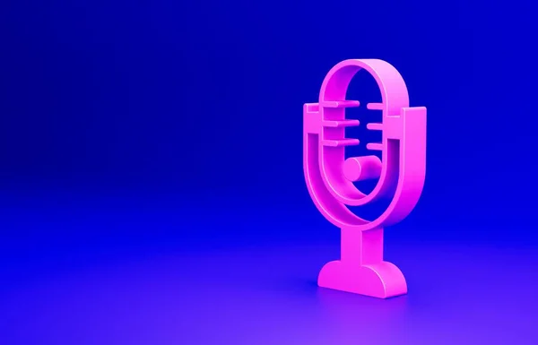 Roze Microfoon Pictogram Geïsoleerd Blauwe Achtergrond Radio Microfoon Speaker Teken — Stockfoto
