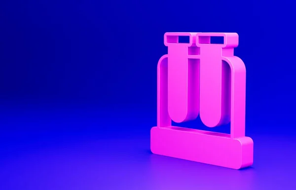 분홍색 시험관 플라스크 실험실의 실험용 아이콘은 파란색 배경에 분리되어 있습니다 — 스톡 사진