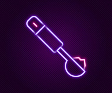 Parlayan neon çizgisi, siyah arkaplanda izole edilmiş kaşık simgesi ölçüsü. Renkli taslak konsepti. Vektör.